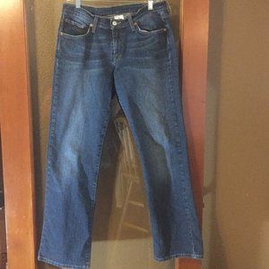 Lucky Brand straight leg regular cut blue jeans 29